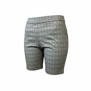 Chic Women's Gray Plaid Bermudas